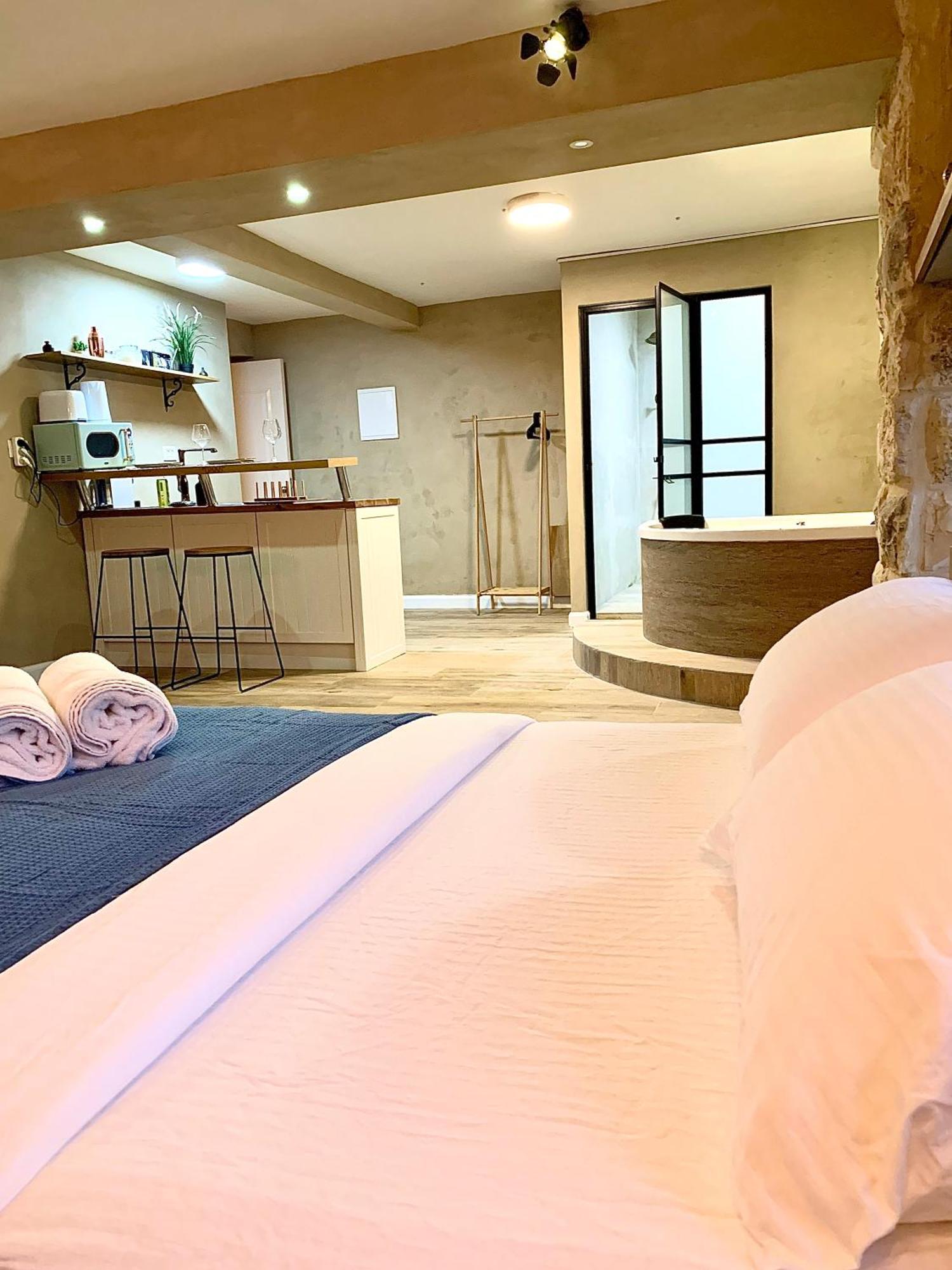 Boutique Apartment In Heart Of Hayfa Oda fotoğraf